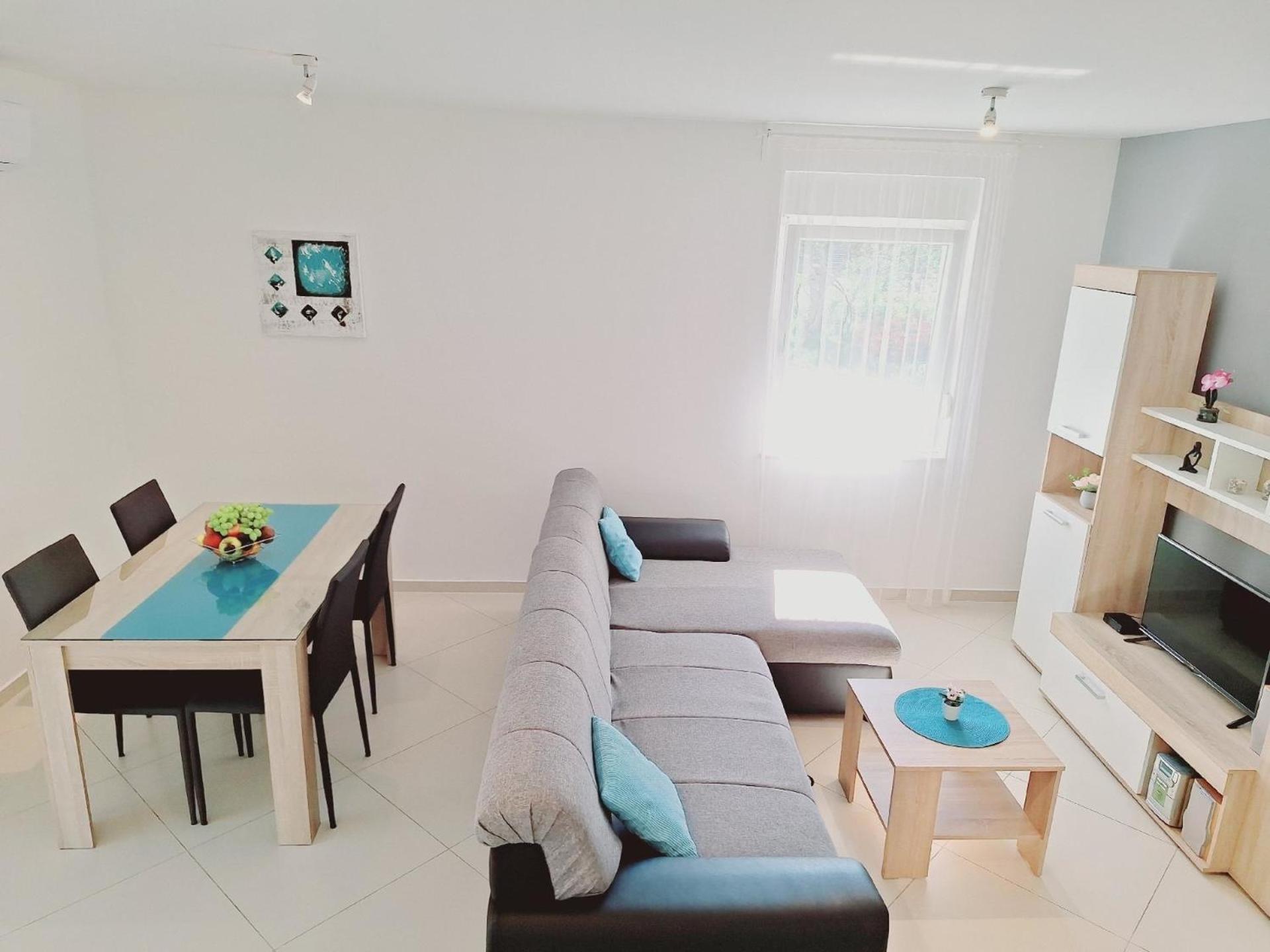 Ferienapartment Enelani Fuer Vier Personen คาชเตลา ภายนอก รูปภาพ